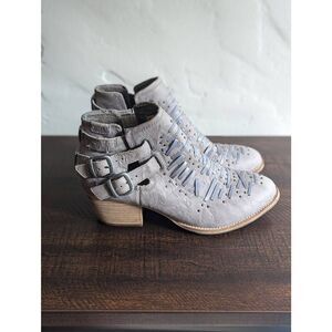 CAT Caterpillar Women's Cheyenne Gray Leather Heeled Boots - Size 9